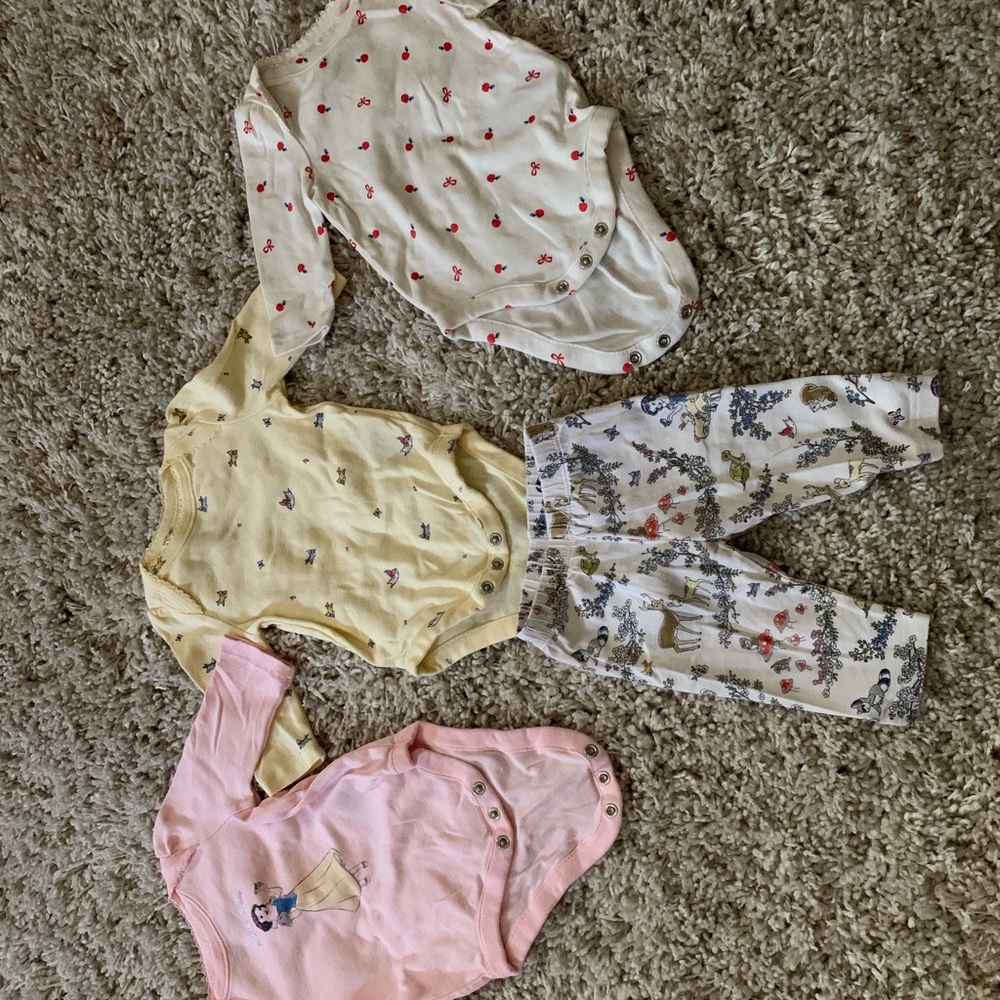 Baby Gap lot set of Disney Snow White